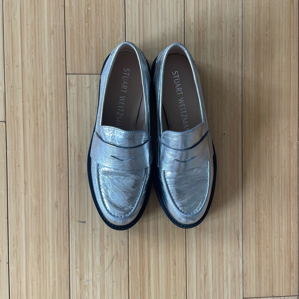 Stuart Weitzman Parker Lift Loafer - Silver